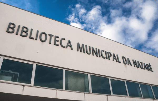 biblioteca_municipal_nazare