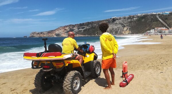 nadadores_salvadores_nazare