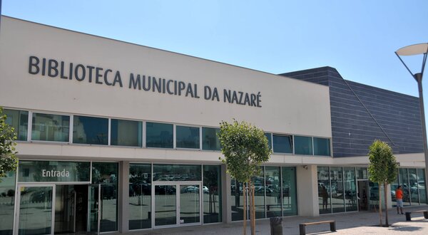 biblioteca_municipal_da_nazare