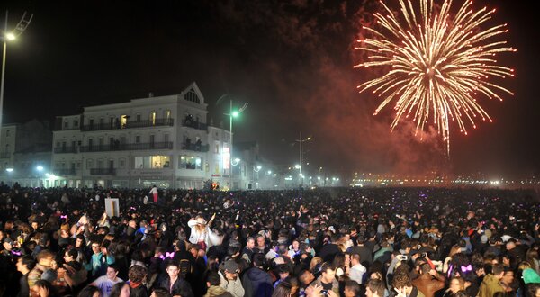 CANCELADO // Concerto de Passagem de Ano com a banda Xeques Orquestra e  Fogo de Artifício