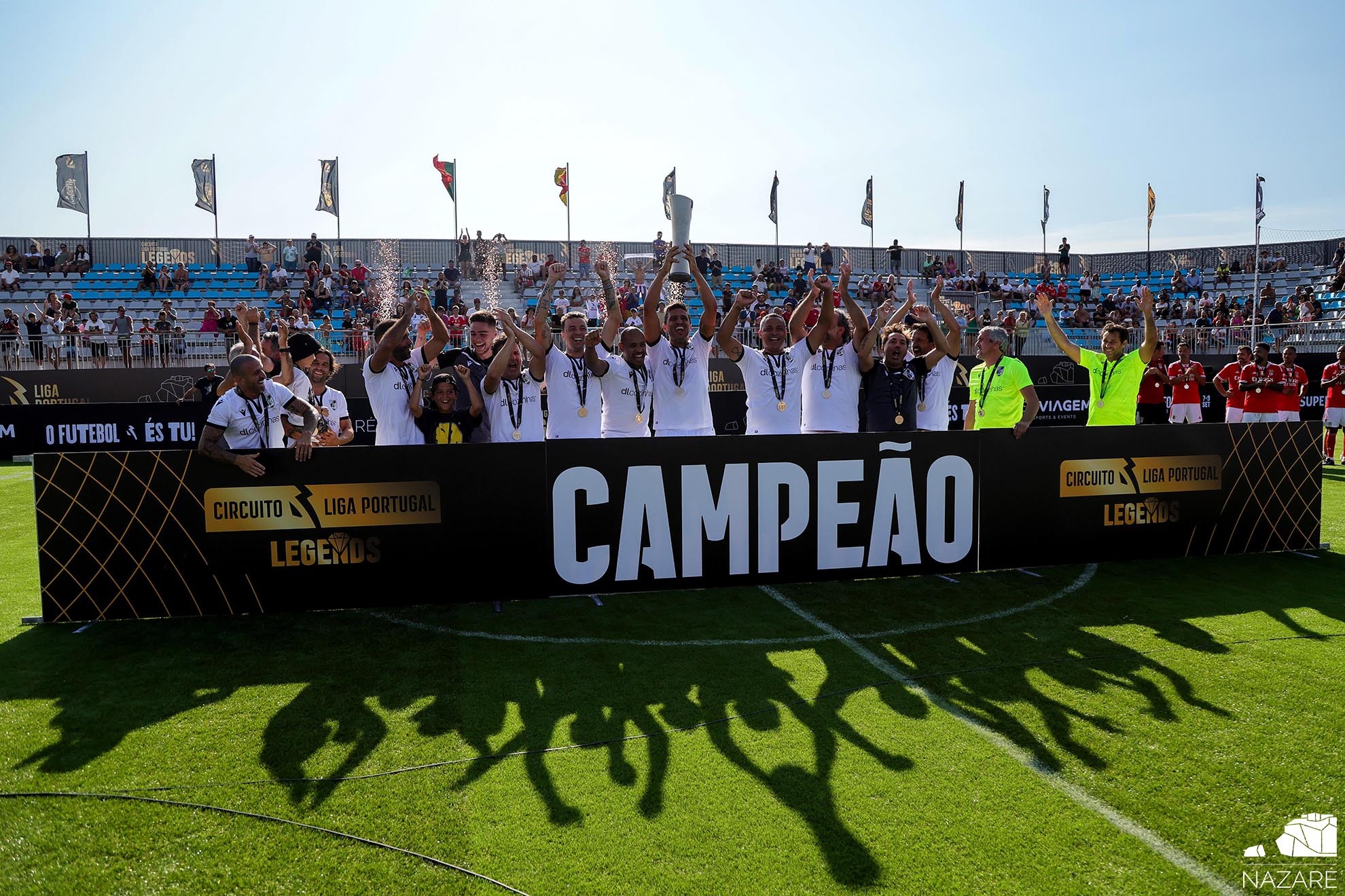 Liga Portugal Legends no Estádio do Viveiro – Jordan Santos na Praia da  Nazaré - Nazaré