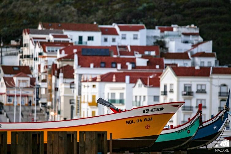 Exposição Permanente de Embarcações no areal da Praia da Nazaré