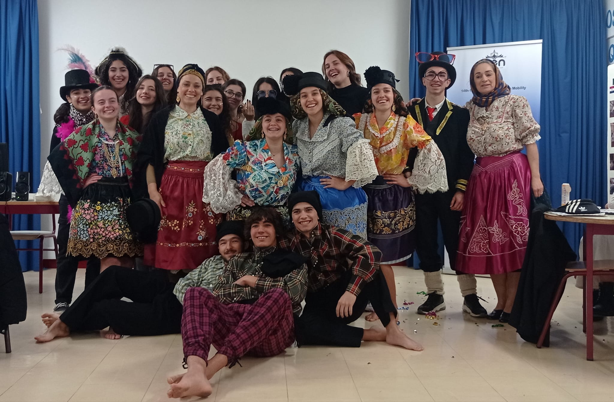 Alunos de Erasmus+ Long Live Cultural Diversity visitam a Região