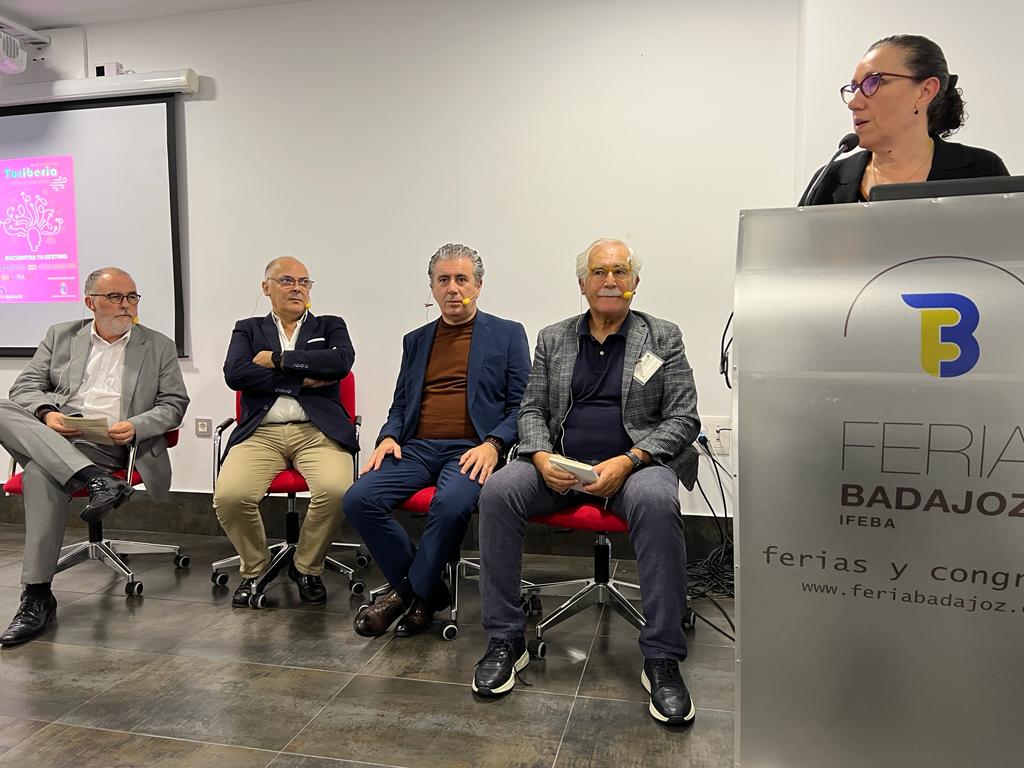 Nazaré nas Jornadas de “Águas e Turismo” em Feira do Turismo de Portugal e Espanha – Badajoz 