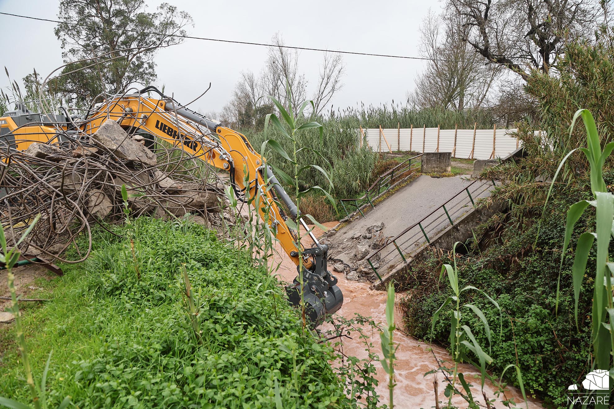 Nova Ponte do Rio da Areia em Valado dos Frades 