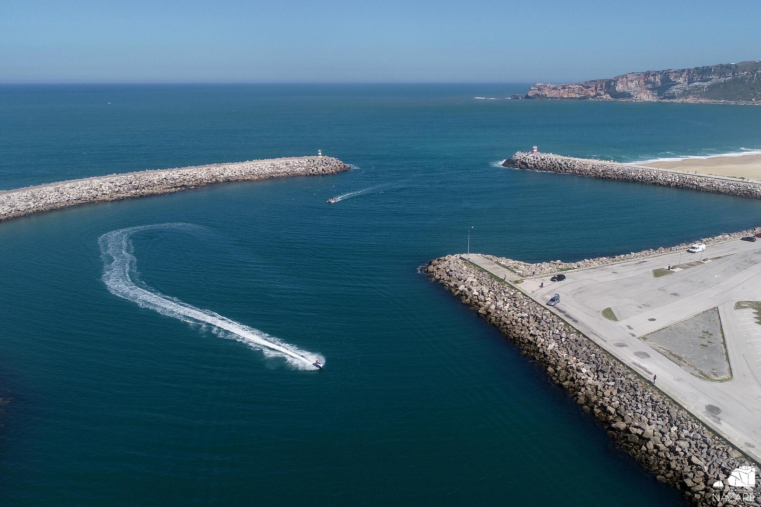 Tour de Limpeza Costeira no Porto da Nazaré