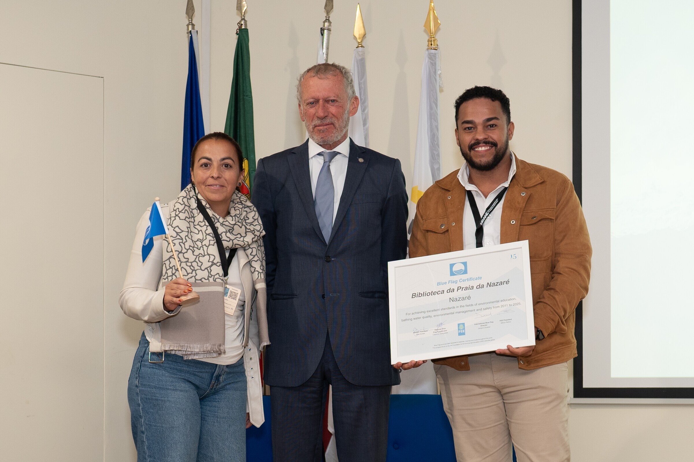 Nazaré recebe certificado internacional pelos 15 anos de Bandeira Azul do Centro Azul