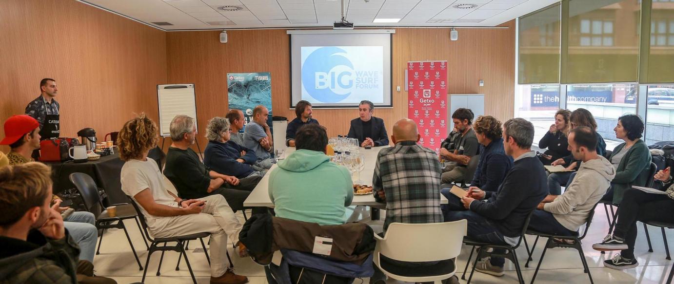 Experiência com o desenvolvimento de marcas municipais foi convidada de Fórum Internacional em Getxo