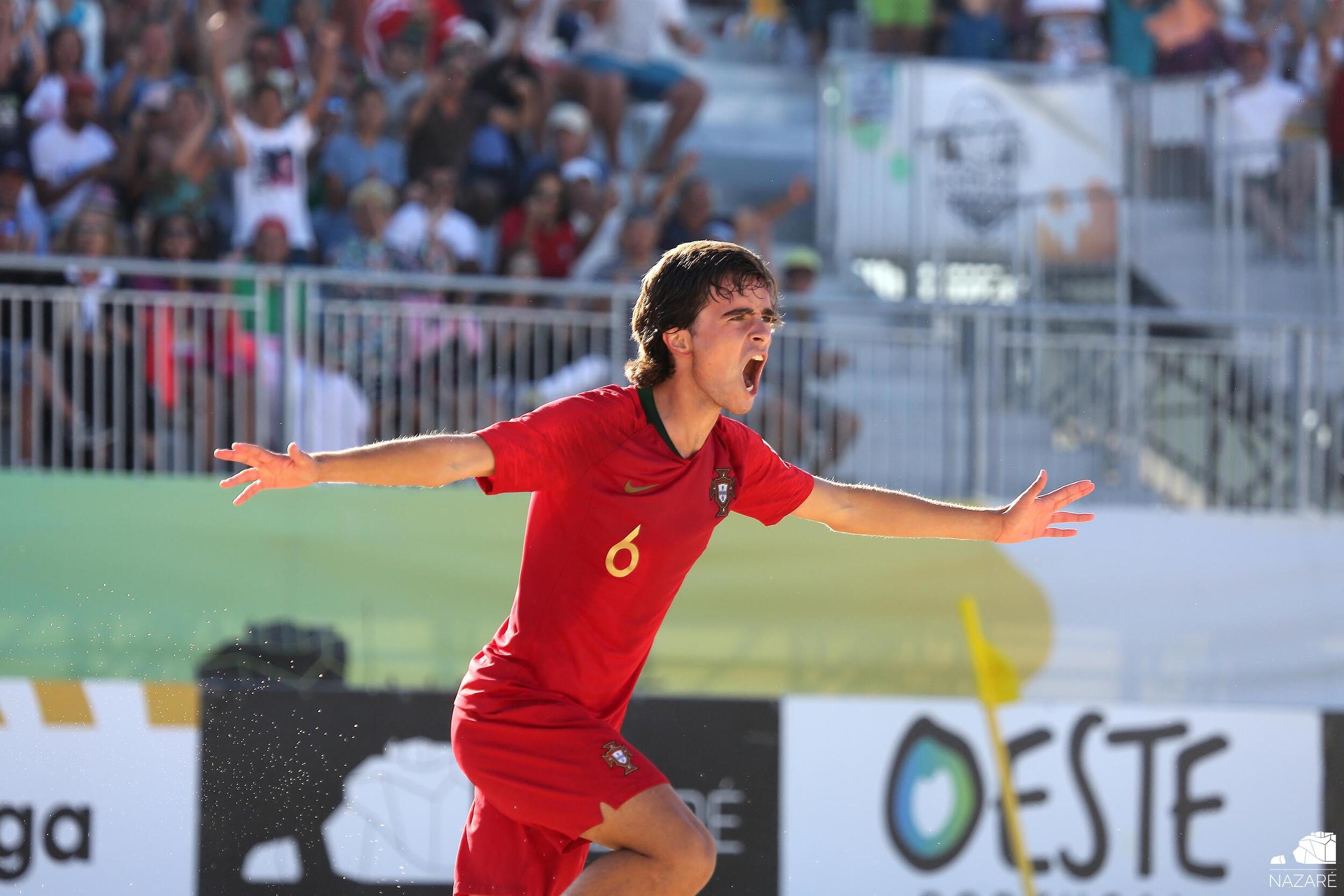 Jogadores o ACD O Sótão convocado para a Seleção Nacional de Futebol de  Praia